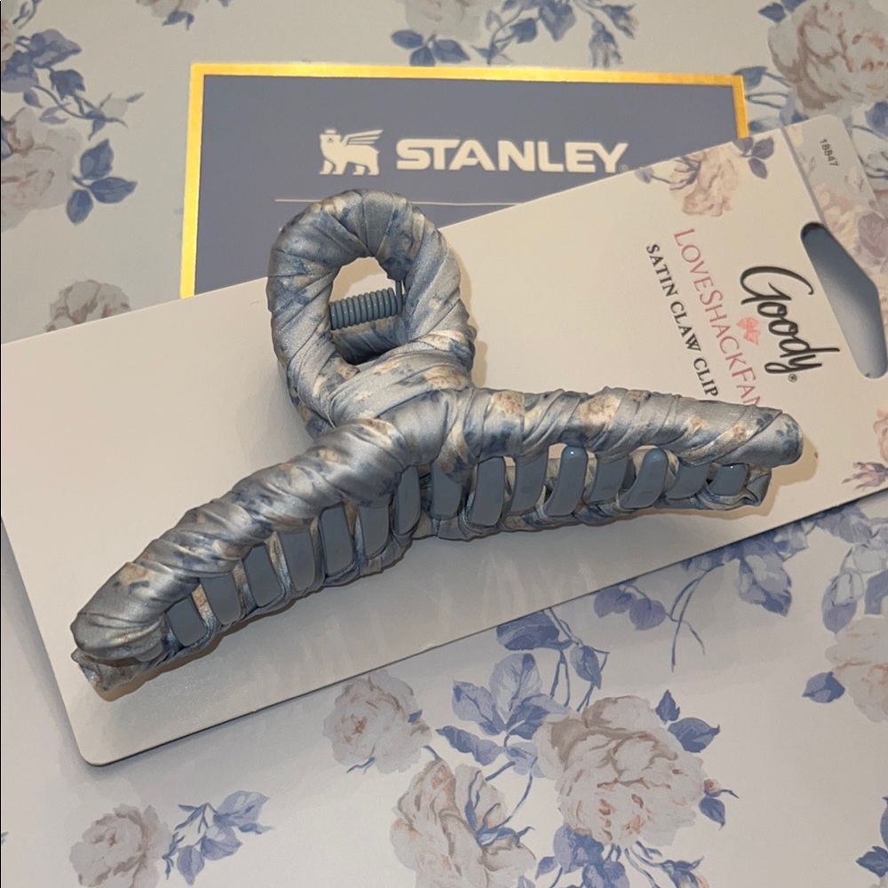 LOVESHACKFANCY X GOODY 💙🤍🩵WRAP CLAW CLIP EVERBLOOMING ROSETTES 🌼